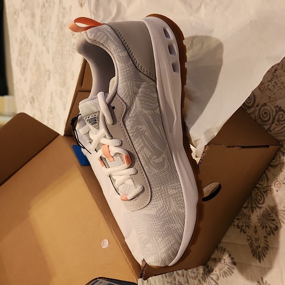 Columbia size7.5 womans